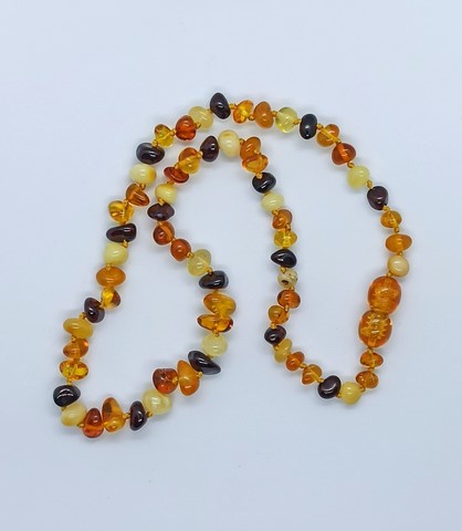 Collier d'ambre multicolore